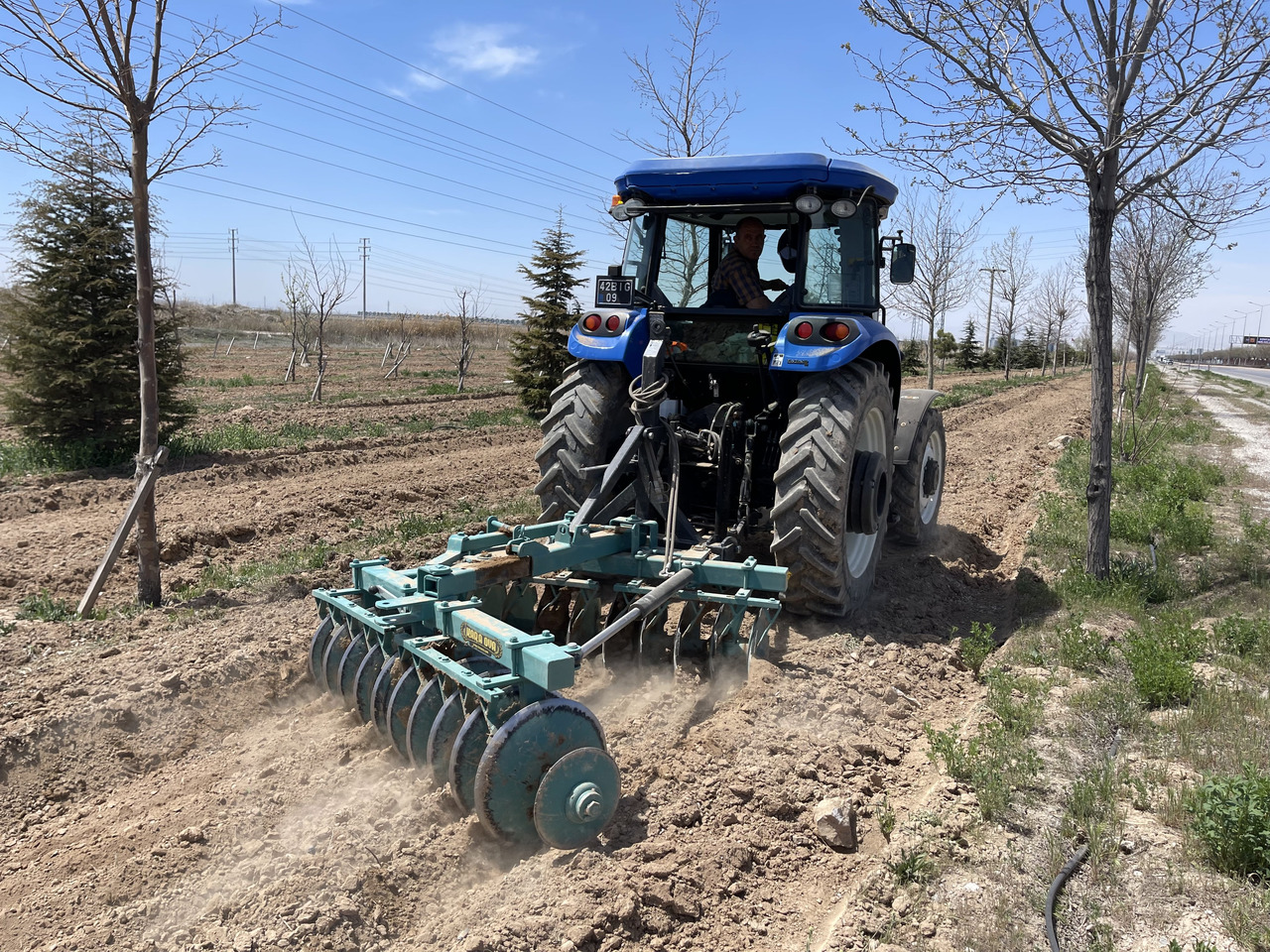 SOIL MASTER _MOUNTED AND TRAILED TYPE HEAVY DUTY DISC HARROW - Scheibenegge: das Bild 3 SOIL MASTER _MOUNTED AND TRAILED TYPE HEAVY DUTY DISC HARROW - Scheibenegge: das Bild 3
