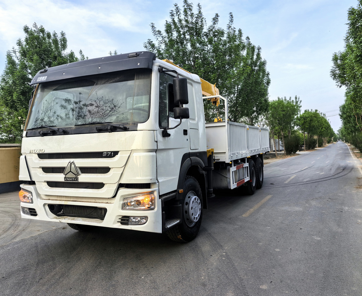 HOWO 371HP CRANE TRUCK - Autokran: das Bild 3 HOWO 371HP CRANE TRUCK - Autokran: das Bild 3