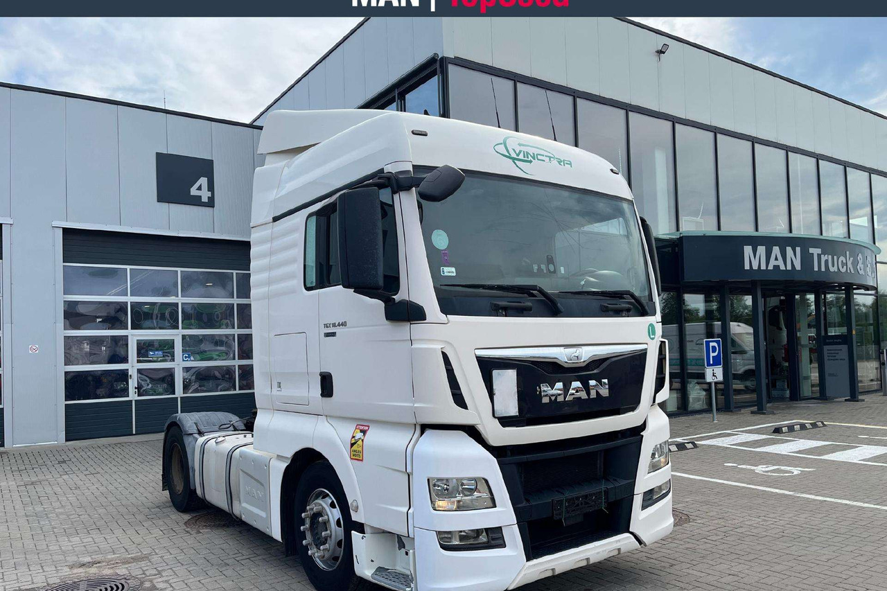 MAN TGX 18.440 XLX Cab Retarder (8815) - Sattelzugmaschine: das Bild 2 MAN TGX 18.440 XLX Cab Retarder (8815) - Sattelzugmaschine: das Bild 2