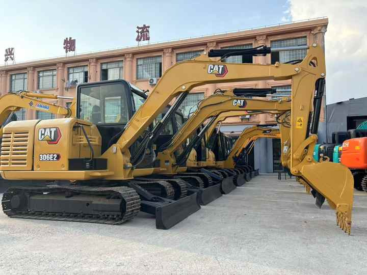 6 Ton Used Cat 305.5 306 307e 308 Crawler Excavator Mini Caterpillar 305.5 E2 for Sale China Cat305.5 Cat305.5e2 Low Price - Bagger: das Bild 2 6 Ton Used Cat 305.5 306 307e 308 Crawler Excavator Mini Caterpillar 305.5 E2 for Sale China Cat305.5 Cat305.5e2 Low Price - Bagger: das Bild 2