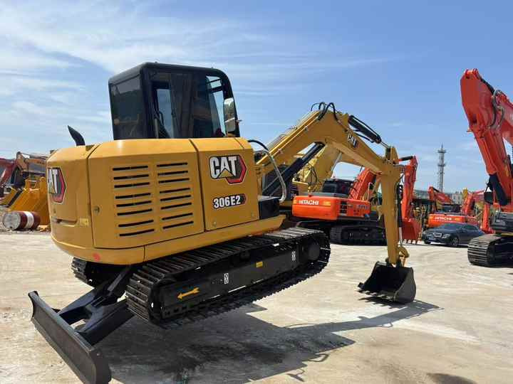 6 Ton Used Cat 305.5 306 307e 308 Crawler Excavator Mini Caterpillar 305.5 E2 for Sale China Cat305.5 Cat305.5e2 Low Price - Bagger: das Bild 3 6 Ton Used Cat 305.5 306 307e 308 Crawler Excavator Mini Caterpillar 305.5 E2 for Sale China Cat305.5 Cat305.5e2 Low Price - Bagger: das Bild 3