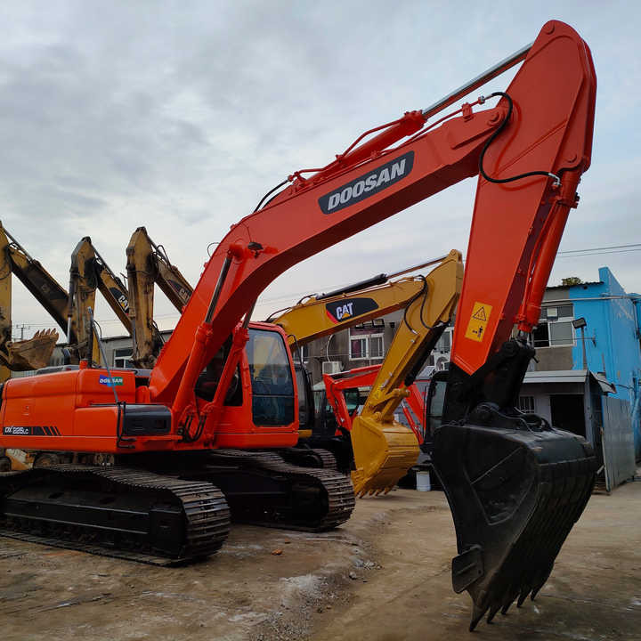 Awesome Performance Korea Imported Small Scale Used Doosan Dx60 dx225 dh55 dh60 DH150 Excavator in Shanghai good price - Kettenbagger: das Bild 1 Awesome Performance Korea Imported Small Scale Used Doosan Dx60 dx225 dh55 dh60 DH150 Excavator in Shanghai good price - Kettenbagger: das Bild 1