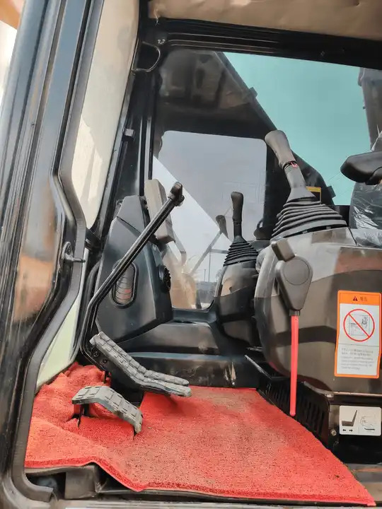 China Used Machine Sany 135c Crawler Excavator Hydraulic Crawler Excavator Sany 215c 265c 265h Earth Moving Machinery - Bagger: das Bild 3 China Used Machine Sany 135c Crawler Excavator Hydraulic Crawler Excavator Sany 215c 265c 265h Earth Moving Machinery - Bagger: das Bild 3