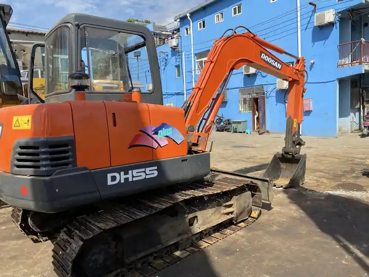 Doosan DH55-V Used Excavator Crawler Excavator Second Hand Japan Engine DH55-V Doosan Excavator in stock for sale - Minibagger: das Bild 5 Doosan DH55-V Used Excavator Crawler Excavator Second Hand Japan Engine DH55-V Doosan Excavator in stock for sale - Minibagger: das Bild 5