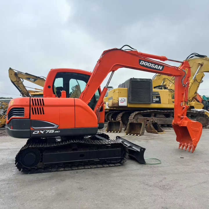 Hot Sale Used Doosan DX75-9C Excavator Doosan 7.5 Ton Crawler Digger Original Equipment - Kettenbagger: das Bild 1 Hot Sale Used Doosan DX75-9C Excavator Doosan 7.5 Ton Crawler Digger Original Equipment - Kettenbagger: das Bild 1