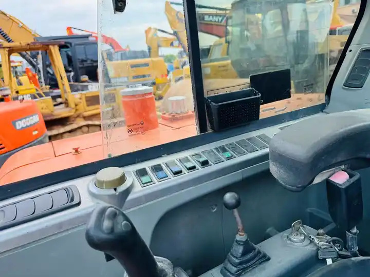 Nice Performance 6t Small Used Excavator,Original Korea Doosan Used Excavators Doosan Dx60 For Sale In Shanghai - Kettenbagger: das Bild 5 Nice Performance 6t Small Used Excavator,Original Korea Doosan Used Excavators Doosan Dx60 For Sale In Shanghai - Kettenbagger: das Bild 5