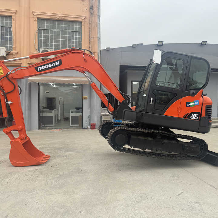 Nice Performance 6t Small Used Excavator,Original Korea Doosan Used Excavators Doosan Dx60 for Sale - Kettenbagger: das Bild 1 Nice Performance 6t Small Used Excavator,Original Korea Doosan Used Excavators Doosan Dx60 for Sale - Kettenbagger: das Bild 1