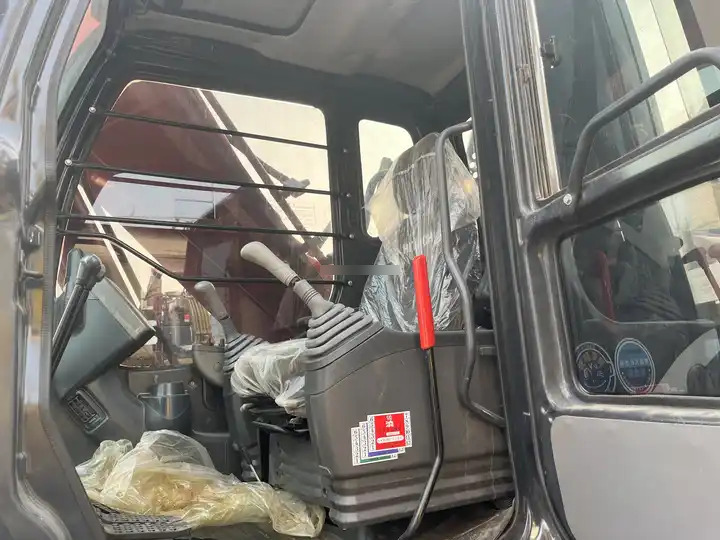Original Japan Used Hitachi excavator ZX200-3G in good condition for sale - Kettenbagger: das Bild 5 Original Japan Used Hitachi excavator ZX200-3G in good condition for sale - Kettenbagger: das Bild 5