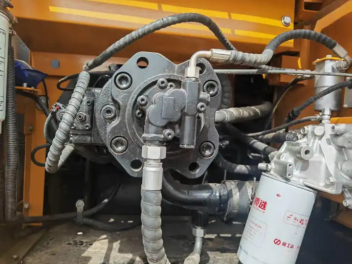 Top Select Second Hand 21 Ton Excavator Used Ssaany Excavator Sy215c 215c Sany 215 215c Excavator - Bagger: das Bild 5 Top Select Second Hand 21 Ton Excavator Used Ssaany Excavator Sy215c 215c Sany 215 215c Excavator - Bagger: das Bild 5