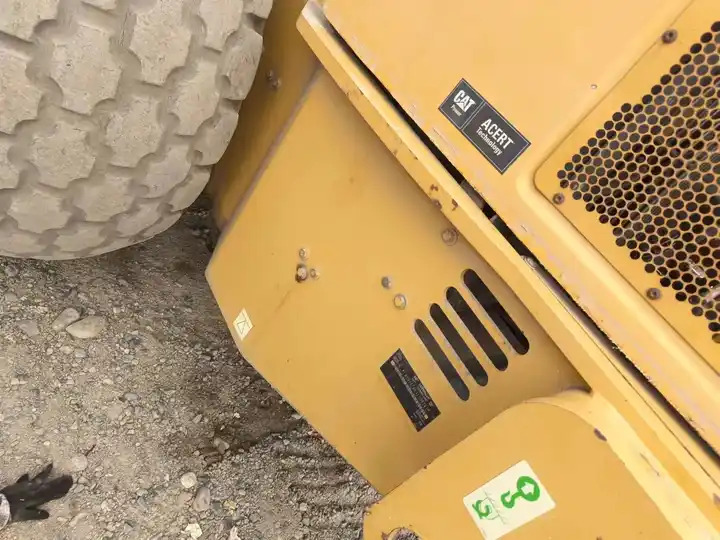 Used 18 ton Caterpillar Road Roller CAT CS76T Road Paving Machinery Soil Compactor made in USA - Straßenwalze: das Bild 3 Used 18 ton Caterpillar Road Roller CAT CS76T Road Paving Machinery Soil Compactor made in USA - Straßenwalze: das Bild 3