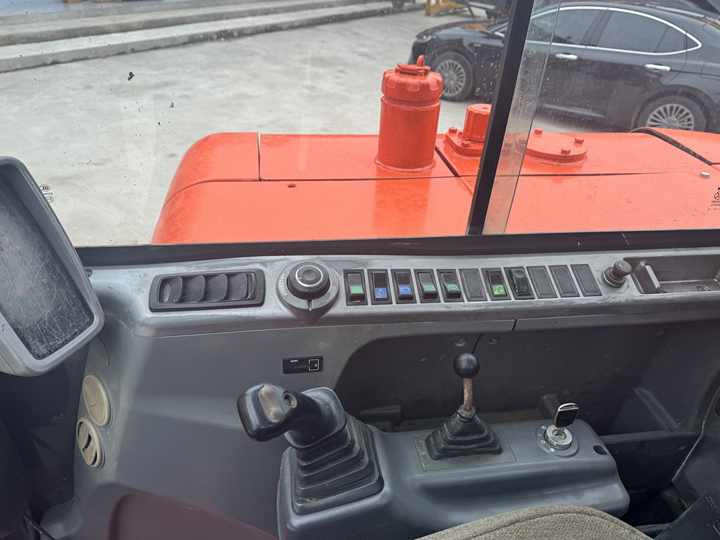 Used Excavator Doosan Dx60 Excavators Earth-moving Machinery Doosan Dx60 Dx80 Dx75 Dx225 Dh55 Dx60-9c for Sale - Kettenbagger: das Bild 3 Used Excavator Doosan Dx60 Excavators Earth-moving Machinery Doosan Dx60 Dx80 Dx75 Dx225 Dh55 Dx60-9c for Sale - Kettenbagger: das Bild 3