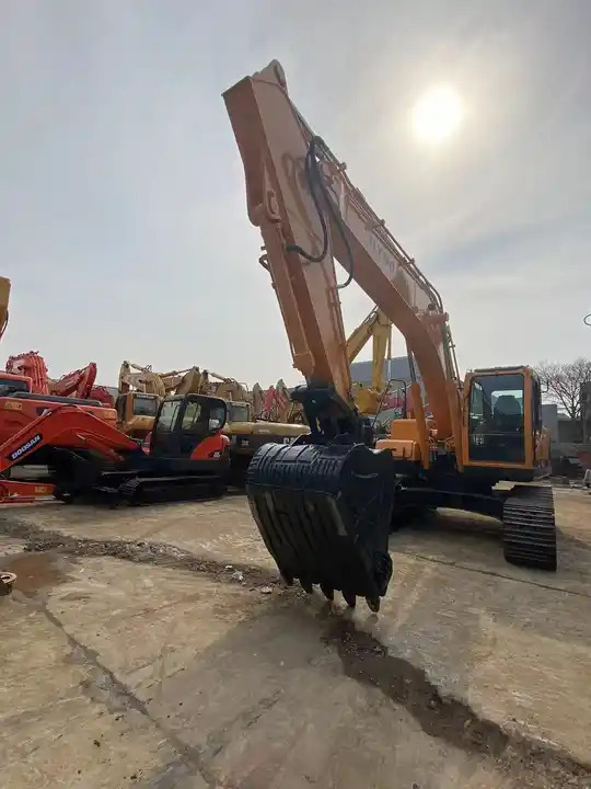 Used Hyundai 225 excavator second hand Korea Hyundai excavator Excavadoras de segunda mano - Bagger: das Bild 4 Used Hyundai 225 excavator second hand Korea Hyundai excavator Excavadoras de segunda mano - Bagger: das Bild 4