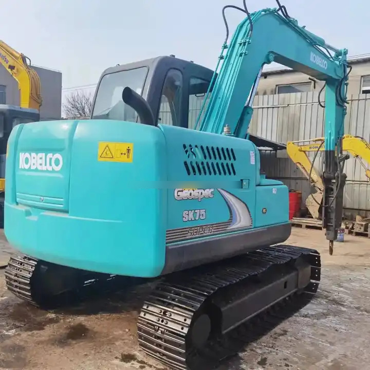 Used excavator kobelco sk75-8, second hand 7tons good Quality Kobelco sk75 excavator Sk75-8 Japan SK75-8 crawler excavat - Minibagger: das Bild 1 Used excavator kobelco sk75-8, second hand 7tons good Quality Kobelco sk75 excavator Sk75-8 Japan SK75-8 crawler excavat - Minibagger: das Bild 1