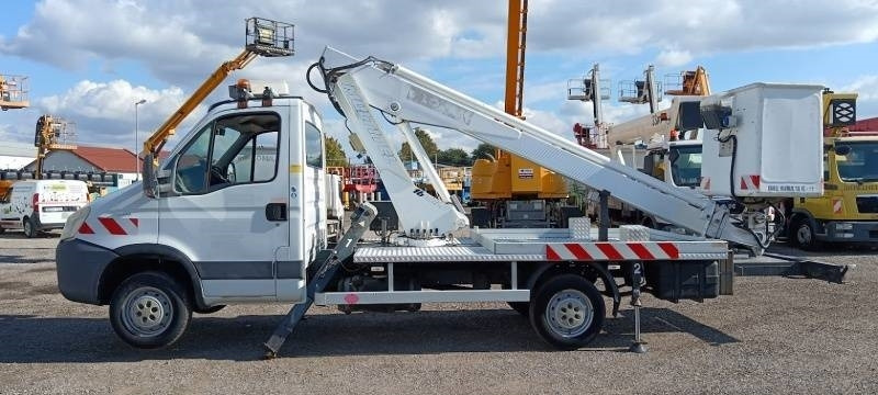 Iveco Daily Multitel 160 ALU DS - 16m - LKW mit Arbeitsbühne: das Bild 5 Iveco Daily Multitel 160 ALU DS - 16m - LKW mit Arbeitsbühne: das Bild 5