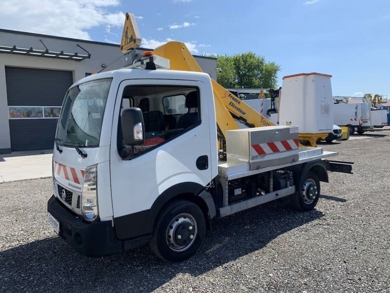 Nissan Cabstar France Elevateur Topy 11 - 11 m - LKW mit Arbeitsbühne: das Bild 2 Nissan Cabstar France Elevateur Topy 11 - 11 m - LKW mit Arbeitsbühne: das Bild 2