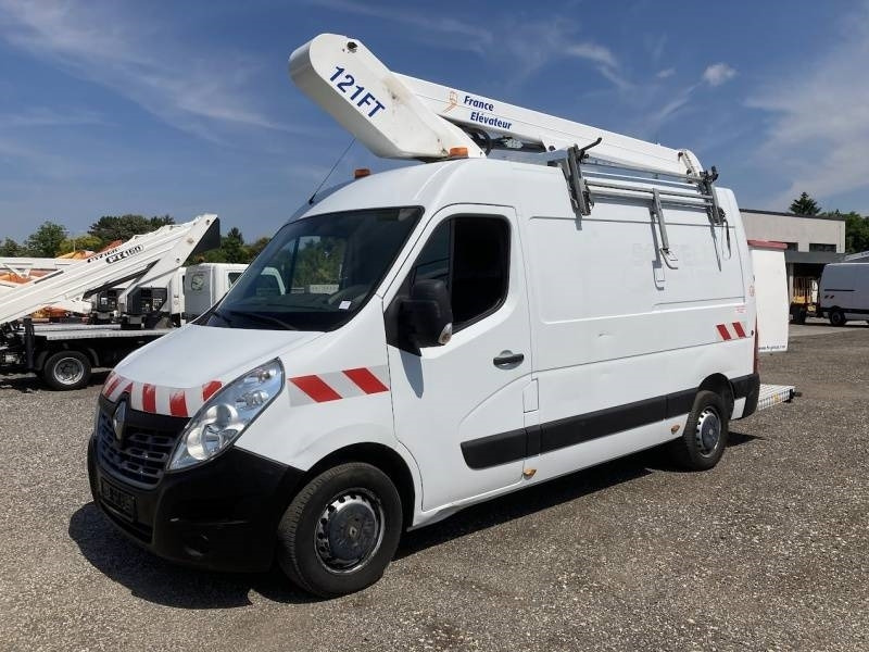 Renault Master France Elevateur 121FT - 12,5 m - 120kg - LKW mit Arbeitsbühne: das Bild 2 Renault Master France Elevateur 121FT - 12,5 m - 120kg - LKW mit Arbeitsbühne: das Bild 2