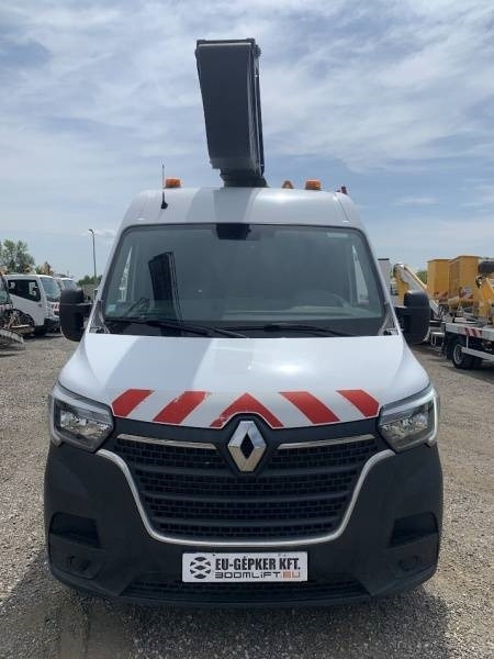 Renault Master Klubb KL32 - 12,5 m, 120 kg - LKW mit Arbeitsbühne: das Bild 3 Renault Master Klubb KL32 - 12,5 m, 120 kg - LKW mit Arbeitsbühne: das Bild 3