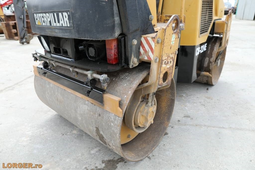 CAT CB 224 E - Straßenwalze: das Bild 5 CAT CB 224 E - Straßenwalze: das Bild 5