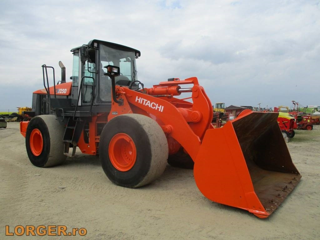 Hitachi ZW 250 - Radlader: das Bild 4 Hitachi ZW 250 - Radlader: das Bild 4