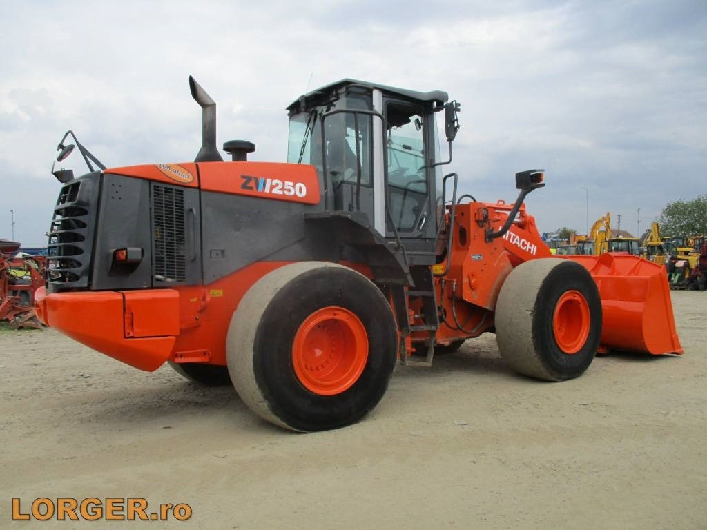 Hitachi ZW 250 - Radlader: das Bild 3 Hitachi ZW 250 - Radlader: das Bild 3