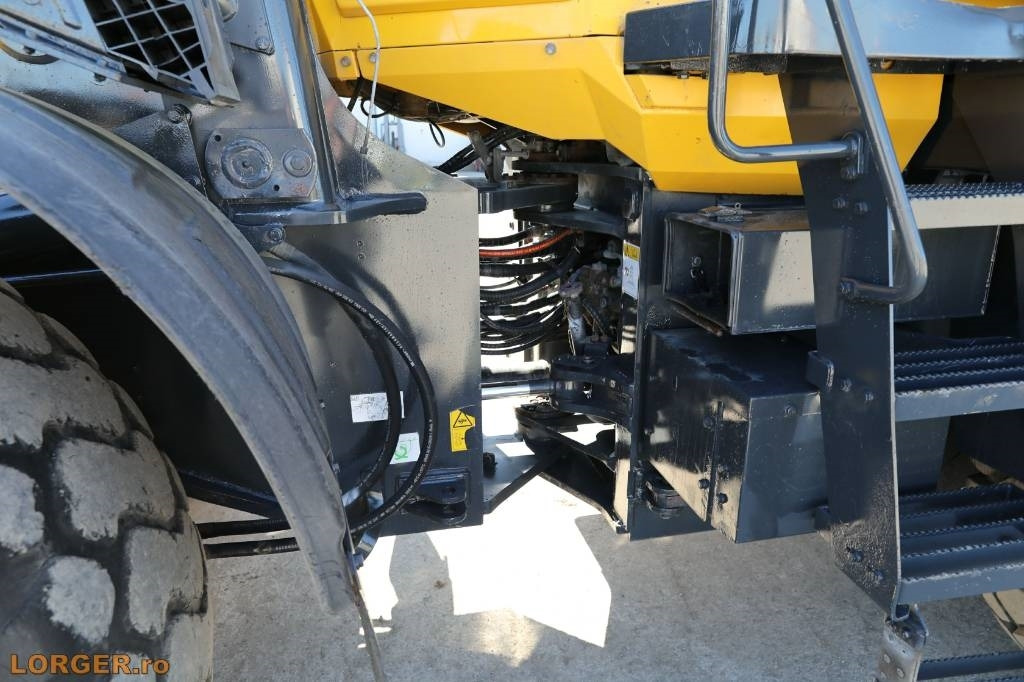 Radlader Komatsu WA 380-8EO: das Bild 17