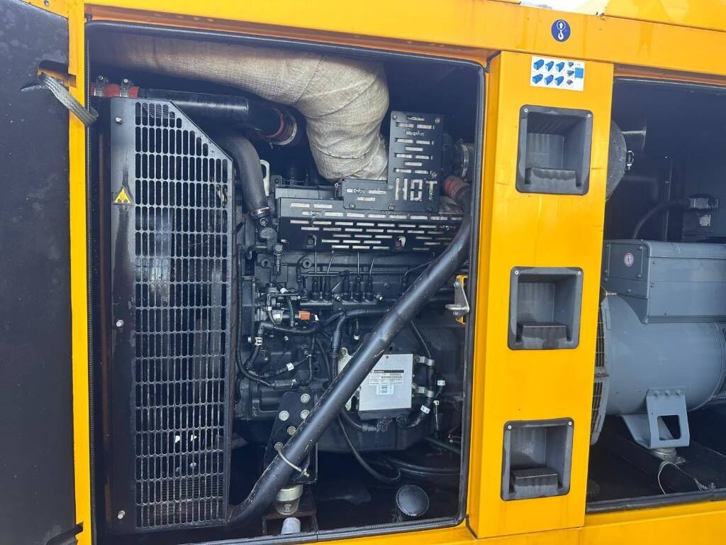 Sdmo R165 C3 Sdmo R165 C3 - Stromgenerator: das Bild 5 Sdmo R165 C3 Sdmo R165 C3 - Stromgenerator: das Bild 5