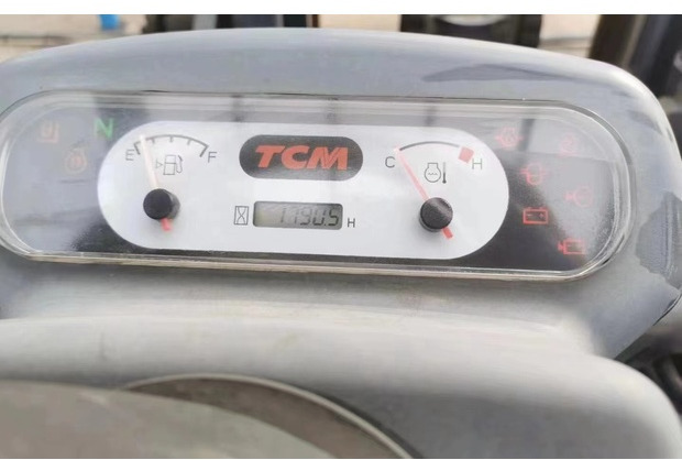 2021 TCM FD100Z8 - Gabelstapler: das Bild 3 2021 TCM FD100Z8 - Gabelstapler: das Bild 3