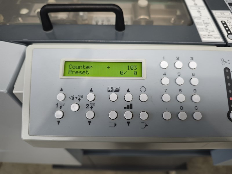 Horizon PF-40 | 2014 - Falzmaschine: das Bild 3 Horizon PF-40 | 2014 - Falzmaschine: das Bild 3