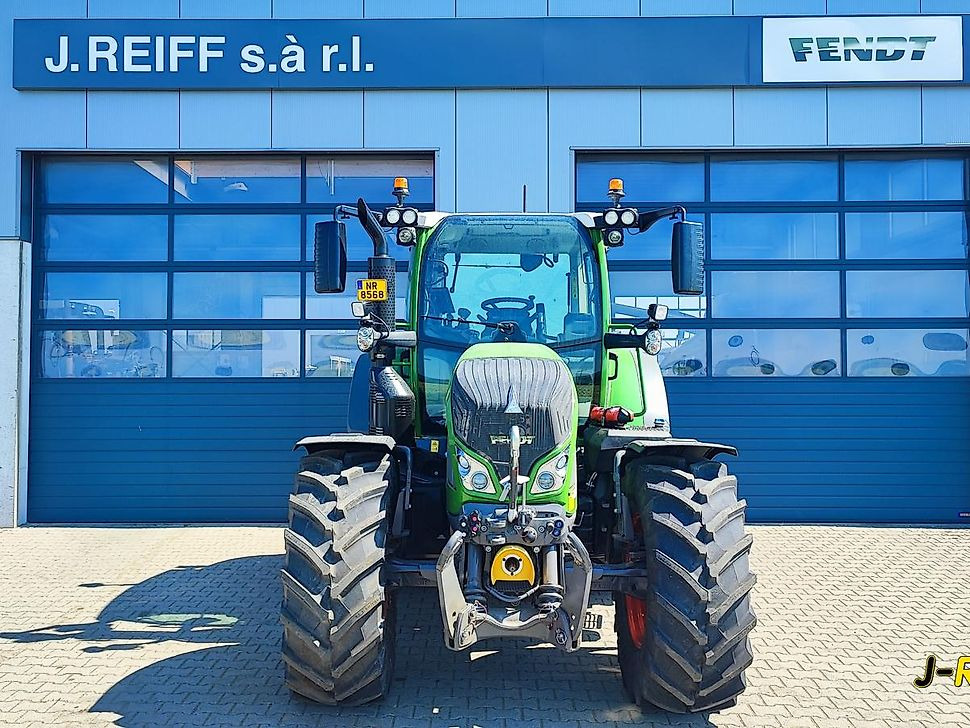 J.Reiff Sarl
Herr Stefan Neukirch - 77 Z.I in den - Traktor: das Bild 2 J.Reiff Sarl
Herr Stefan Neukirch - 77 Z.I in den - Traktor: das Bild 2
