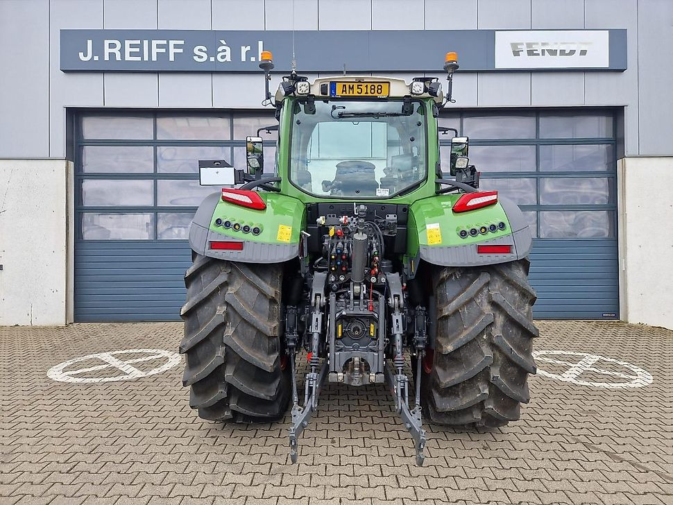 J.Reiff Sarl
Herr Stefan Neukirch - 77 Z.I in den - Traktor: das Bild 2 J.Reiff Sarl
Herr Stefan Neukirch - 77 Z.I in den - Traktor: das Bild 2