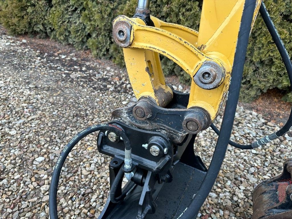 Minibagger CAT 302.7 D CR: das Bild 17