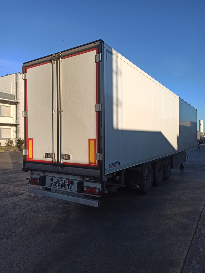 SCHMITZ CARGOBULL ThermoKing SKO 24/L - 13.4 FP COOL V7 FP 60 SMART - Kühlkoffer Auflieger: das Bild 4 SCHMITZ CARGOBULL ThermoKing SKO 24/L - 13.4 FP COOL V7 FP 60 SMART - Kühlkoffer Auflieger: das Bild 4