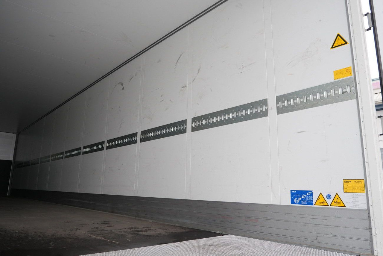 Koffer Auflieger Schmitz Cargobull SKO/SBO  24 ZURRLEISTE / ZURRINGE / LIFTACHSE: das Bild 23