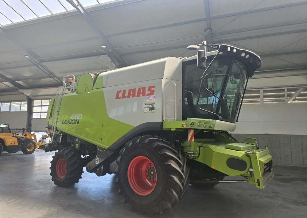 Claas Lexion 650 - Mähdrescher: das Bild 2 Claas Lexion 650 - Mähdrescher: das Bild 2
