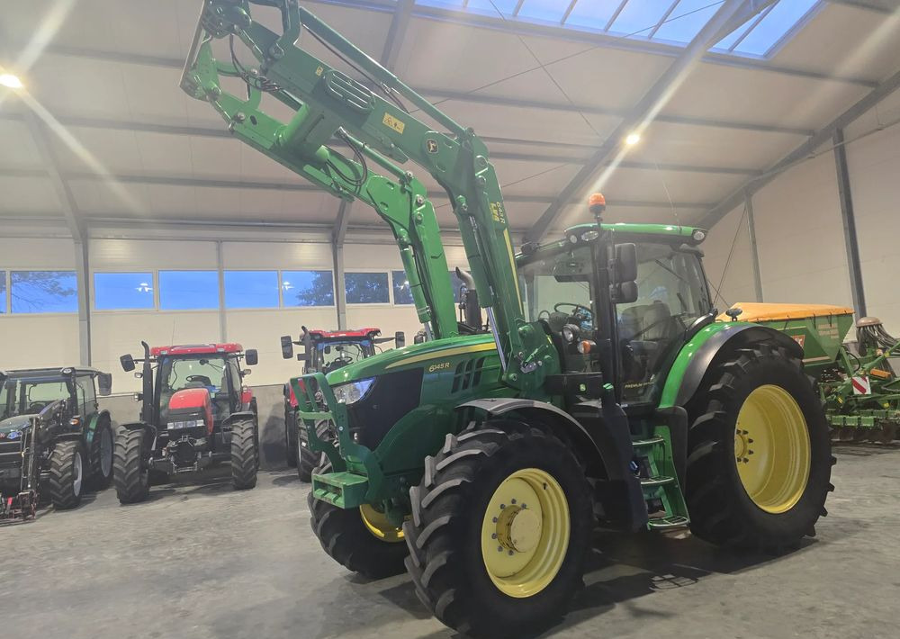 John Deere 6145 R - Traktor: das Bild 2 John Deere 6145 R - Traktor: das Bild 2