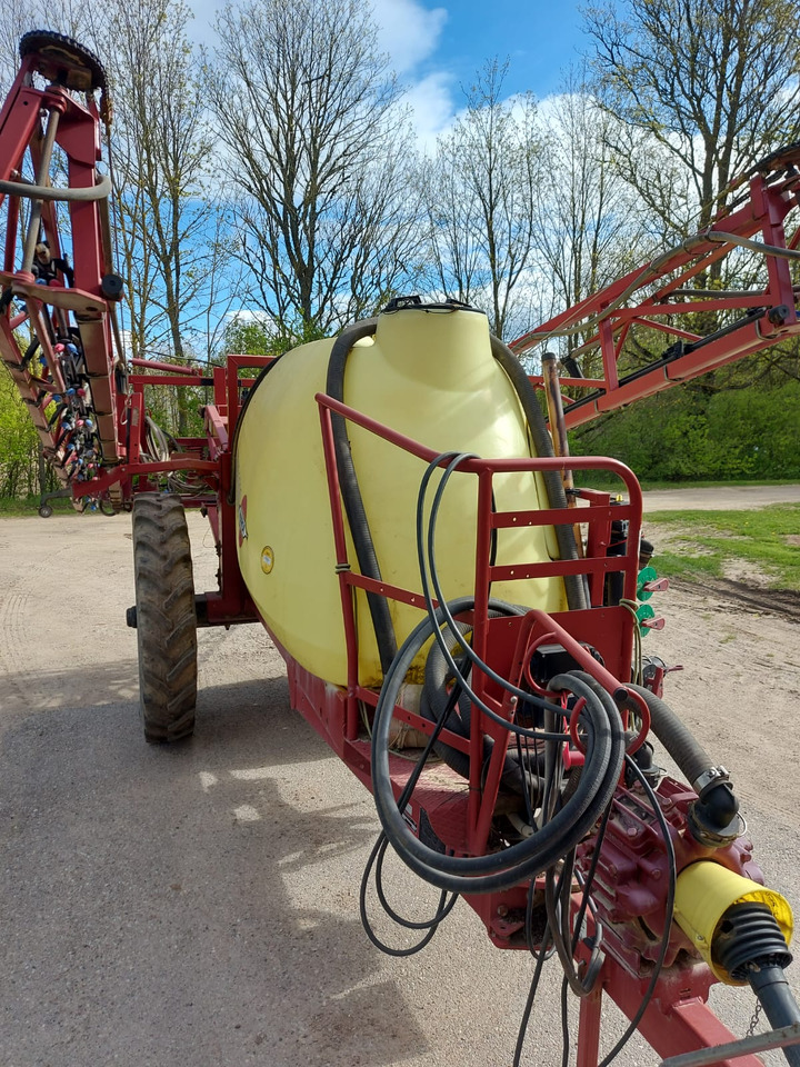 HARDI Ranger 2500 - Anhängespritze: das Bild 3 HARDI Ranger 2500 - Anhängespritze: das Bild 3