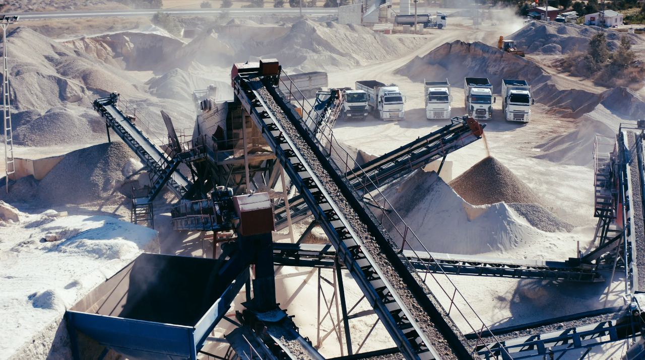 Crushing and Screening Plant | Ready in Stock - Brecher: das Bild 3 Crushing and Screening Plant | Ready in Stock - Brecher: das Bild 3