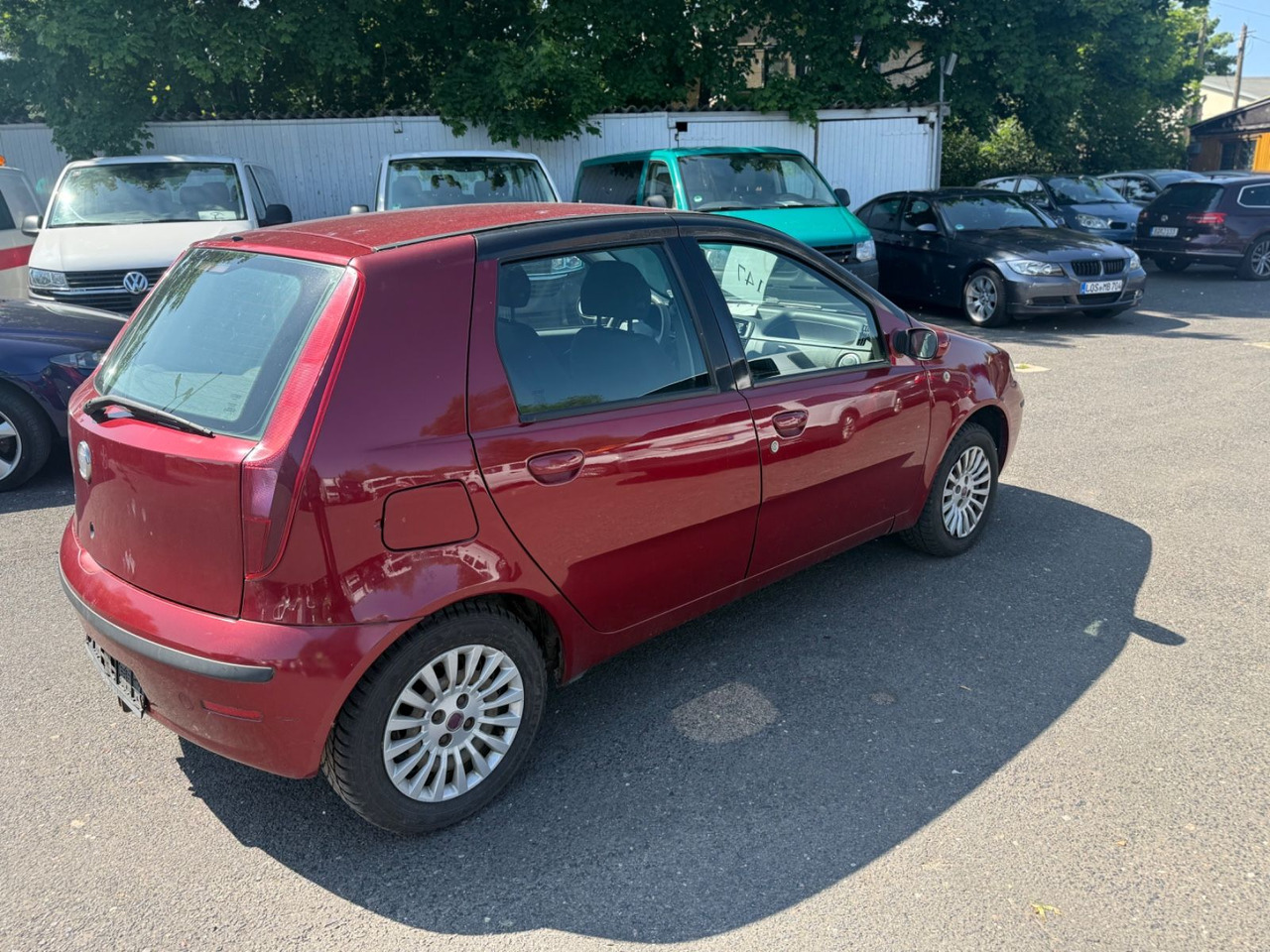Fiat Punto Aktueller HU - Limousine: das Bild 4 Fiat Punto Aktueller HU - Limousine: das Bild 4