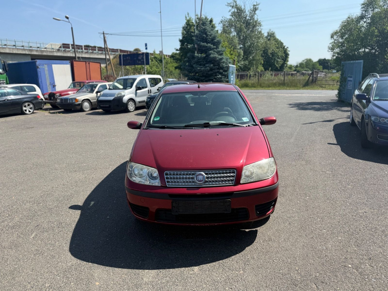 Fiat Punto Aktueller HU - Limousine: das Bild 1 Fiat Punto Aktueller HU - Limousine: das Bild 1