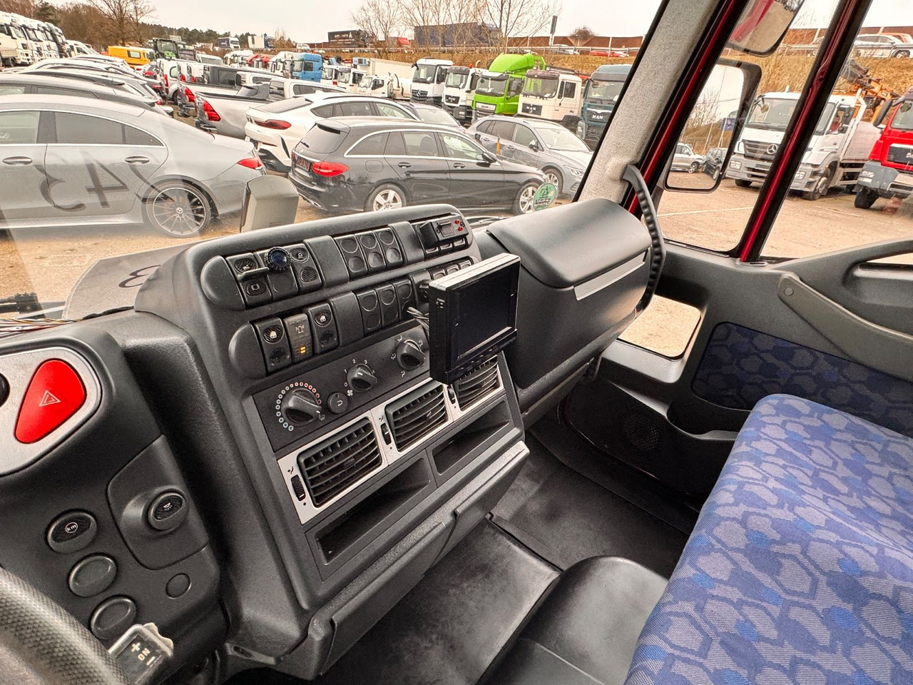 Koffer LKW Iveco ML 80 E 21: das Bild 13