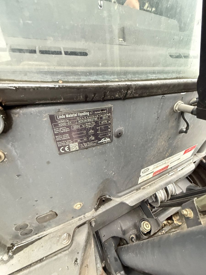 Dieselstapler Linde H 30D-01 mit Drehgerät: das Bild 15