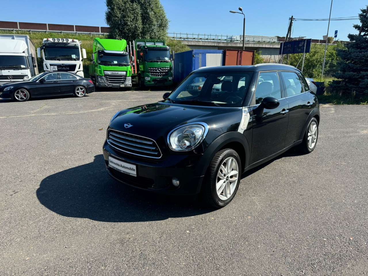 MINI COOPER Countryman Cooper - PKW: das Bild 2 MINI COOPER Countryman Cooper - PKW: das Bild 2