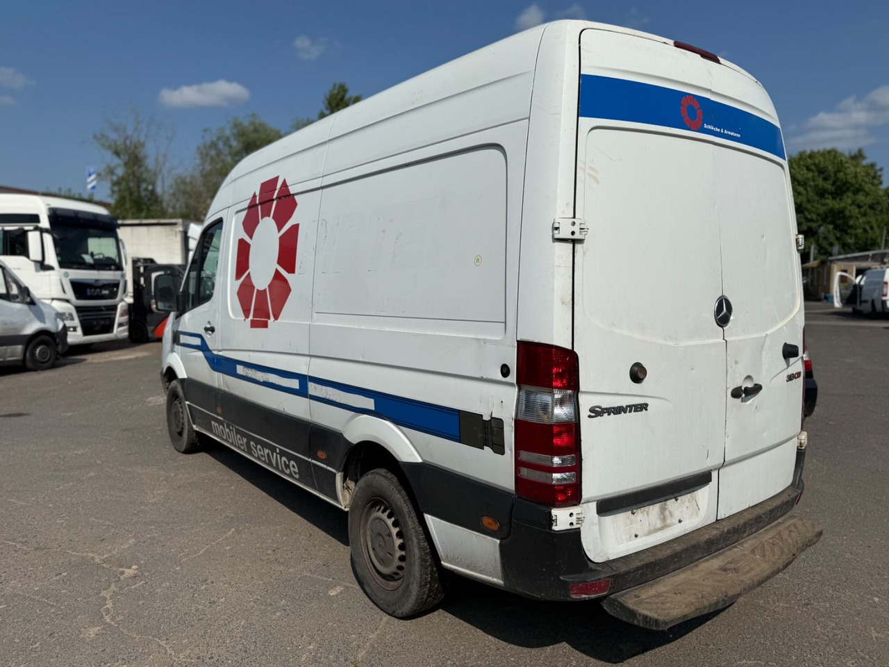 Mercedes-Benz Sprinter II Kasten 313 CDI MOTORSCHADEN !!! - Kastenwagen: das Bild 5 Mercedes-Benz Sprinter II Kasten 313 CDI MOTORSCHADEN !!! - Kastenwagen: das Bild 5