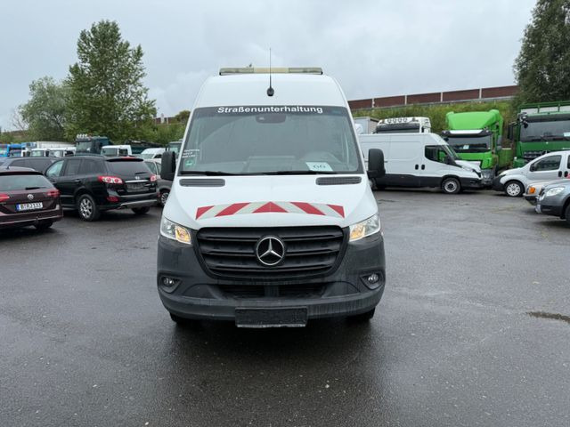 Mercedes-Benz Sprinter Kasten 516 CDI RWD - Kastenwagen: das Bild 1 Mercedes-Benz Sprinter Kasten 516 CDI RWD - Kastenwagen: das Bild 1