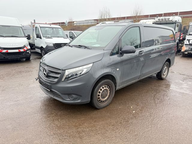 Mercedes-Benz Vito Kasten 119 4x4 Lang Motorschaden - Kleintransporter: das Bild 3 Mercedes-Benz Vito Kasten 119 4x4 Lang Motorschaden - Kleintransporter: das Bild 3