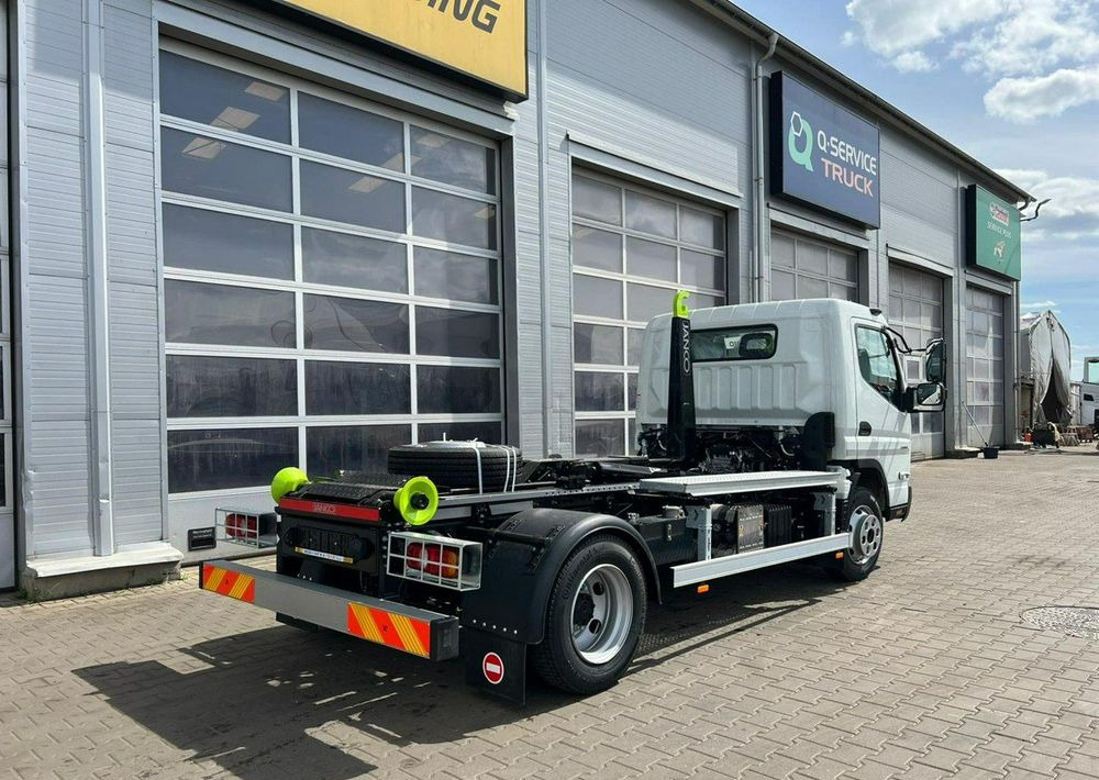 Mitsubishi Fuso - Abrollkipper: das Bild 4 Mitsubishi Fuso - Abrollkipper: das Bild 4