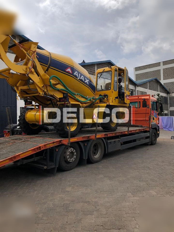 AJAX ARGO 4000 - Fahrmischer: das Bild 2 AJAX ARGO 4000 - Fahrmischer: das Bild 2