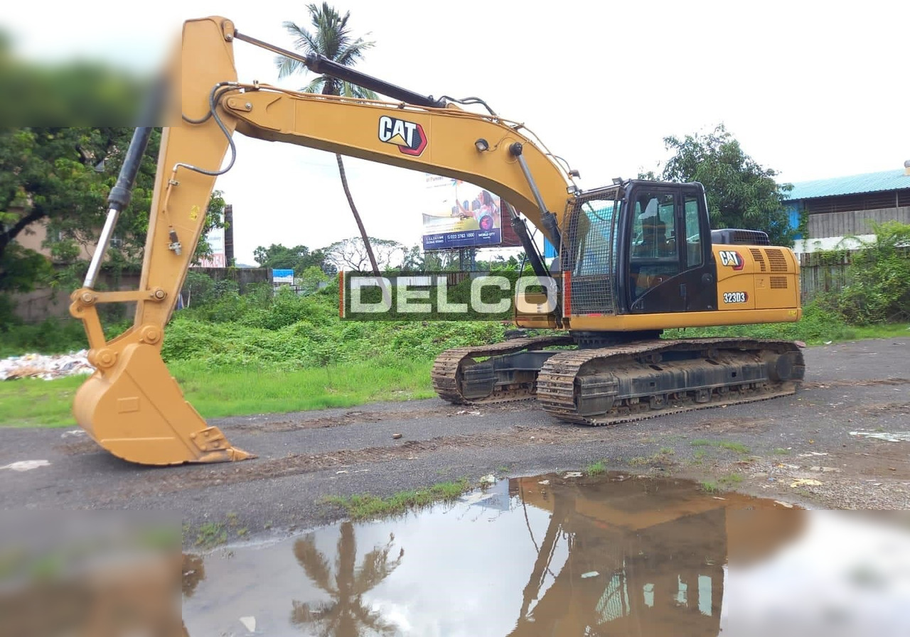 CATERPILLAR 323D3 - Kettenbagger: das Bild 3 CATERPILLAR 323D3 - Kettenbagger: das Bild 3