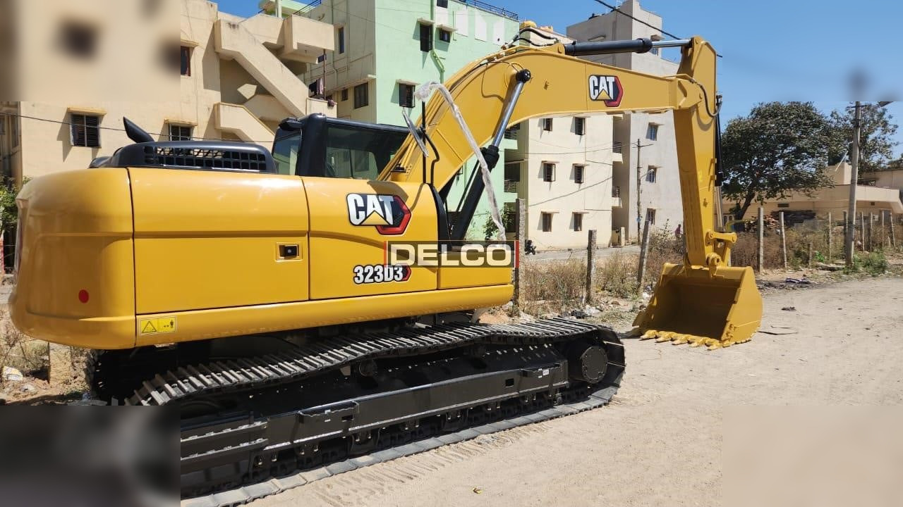 CATERPILLAR 323D3 - Kettenbagger: das Bild 1 CATERPILLAR 323D3 - Kettenbagger: das Bild 1