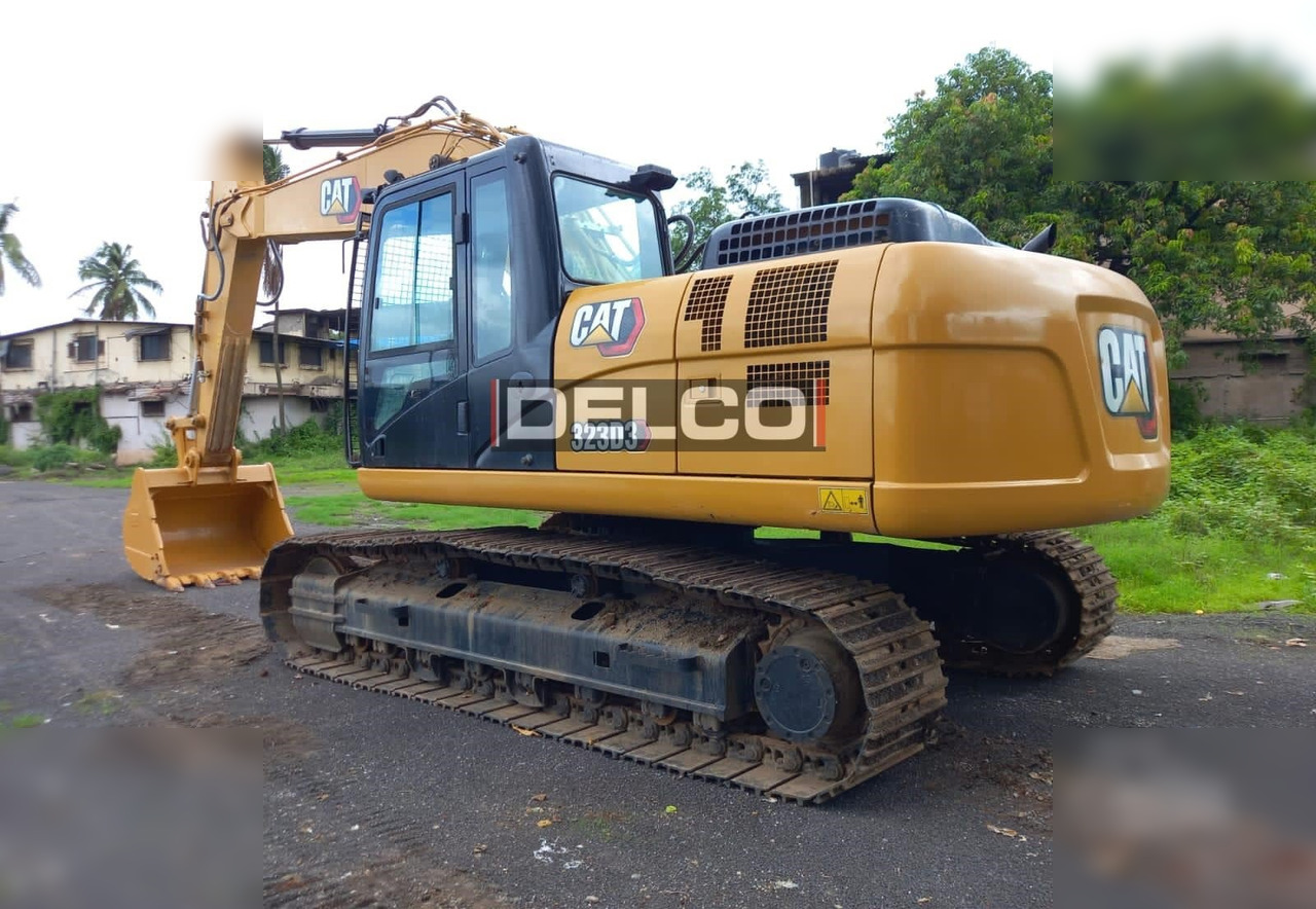 CATERPILLAR 323D3 - Kettenbagger: das Bild 5 CATERPILLAR 323D3 - Kettenbagger: das Bild 5